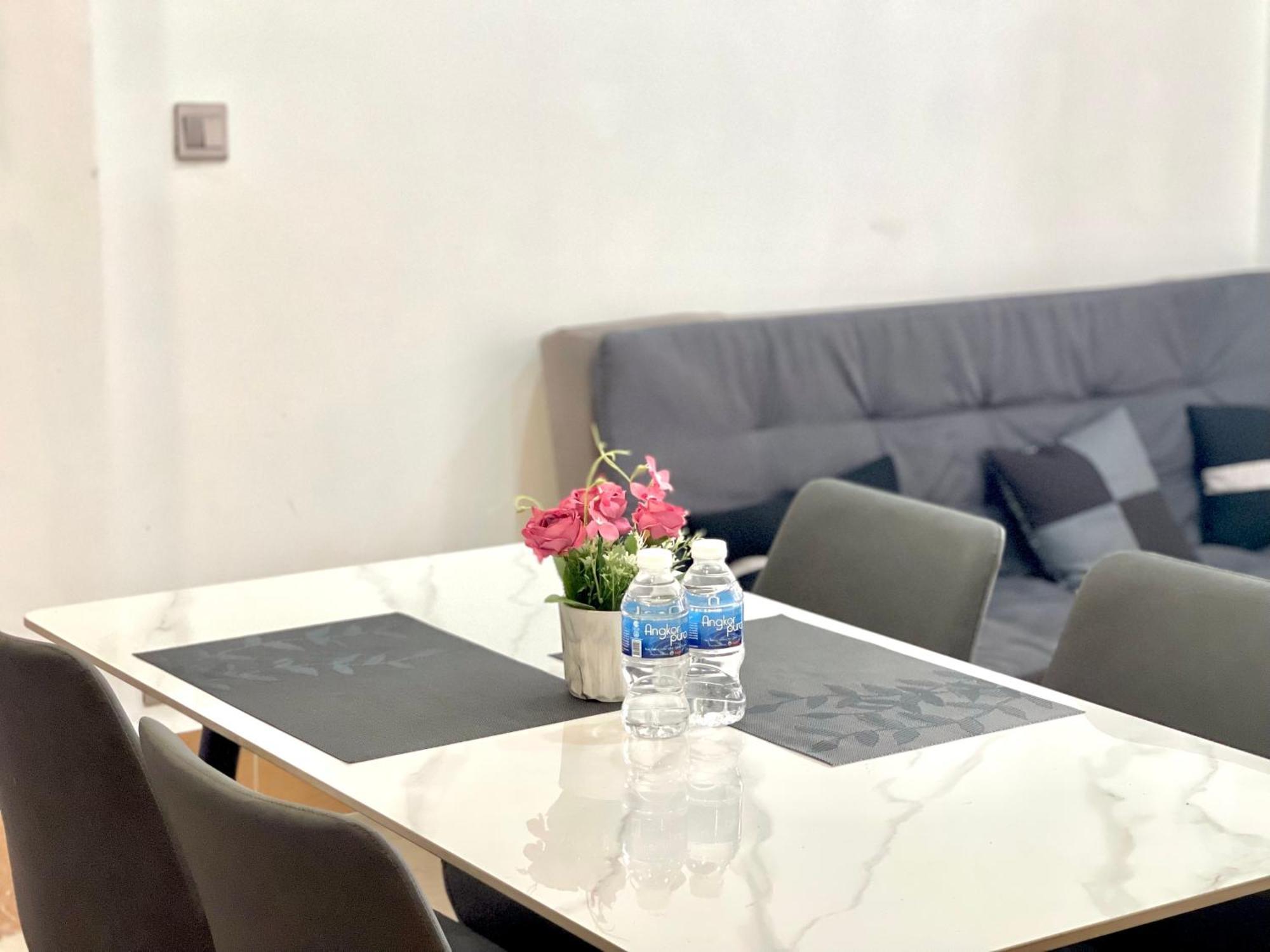 Sky Hotel Central Phnom Penh - Rooms & Apartments Εξωτερικό φωτογραφία